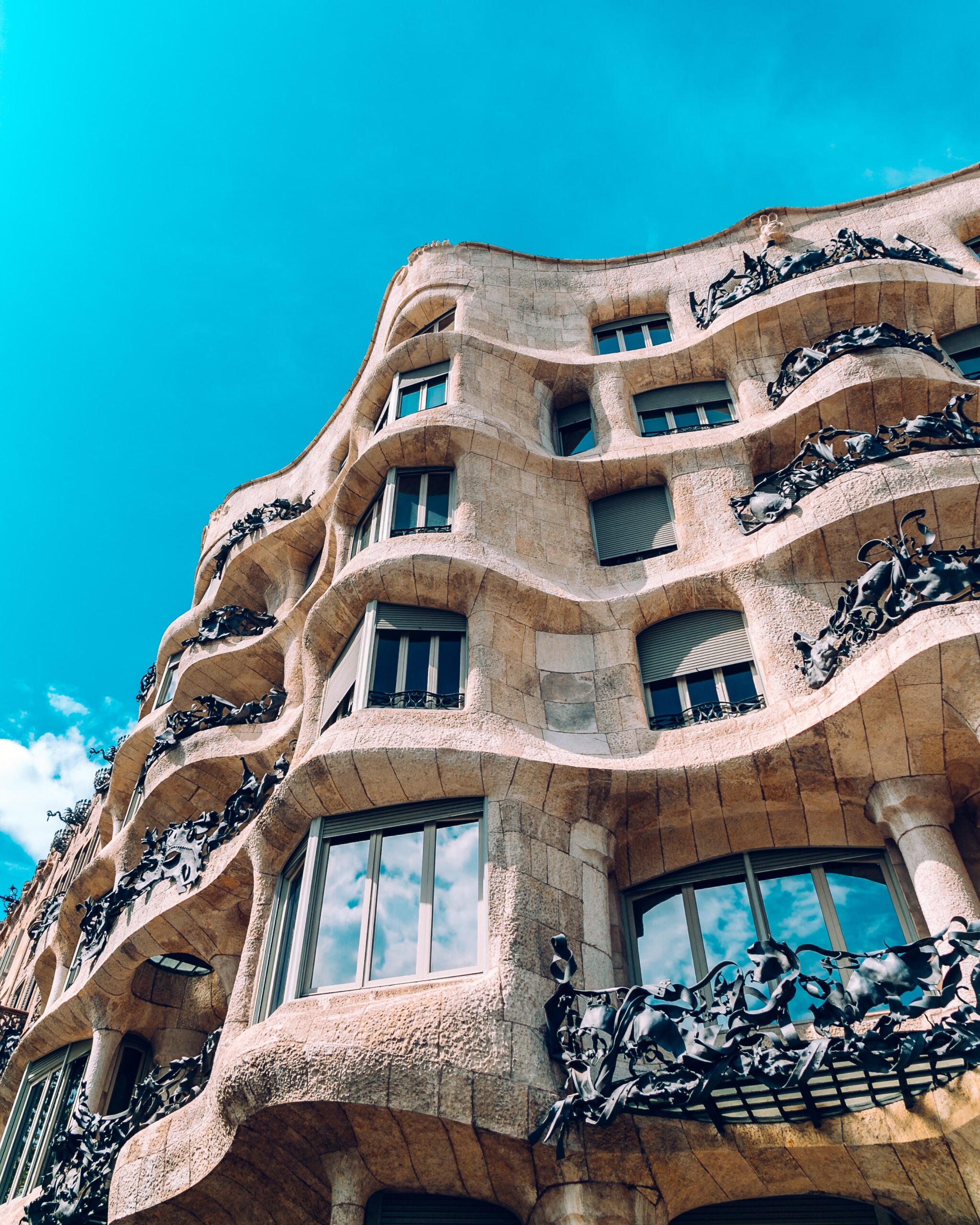 florencia-potter-Barcelona City Historic arts buidling-unsplash