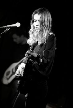 Wolf Alice B&W