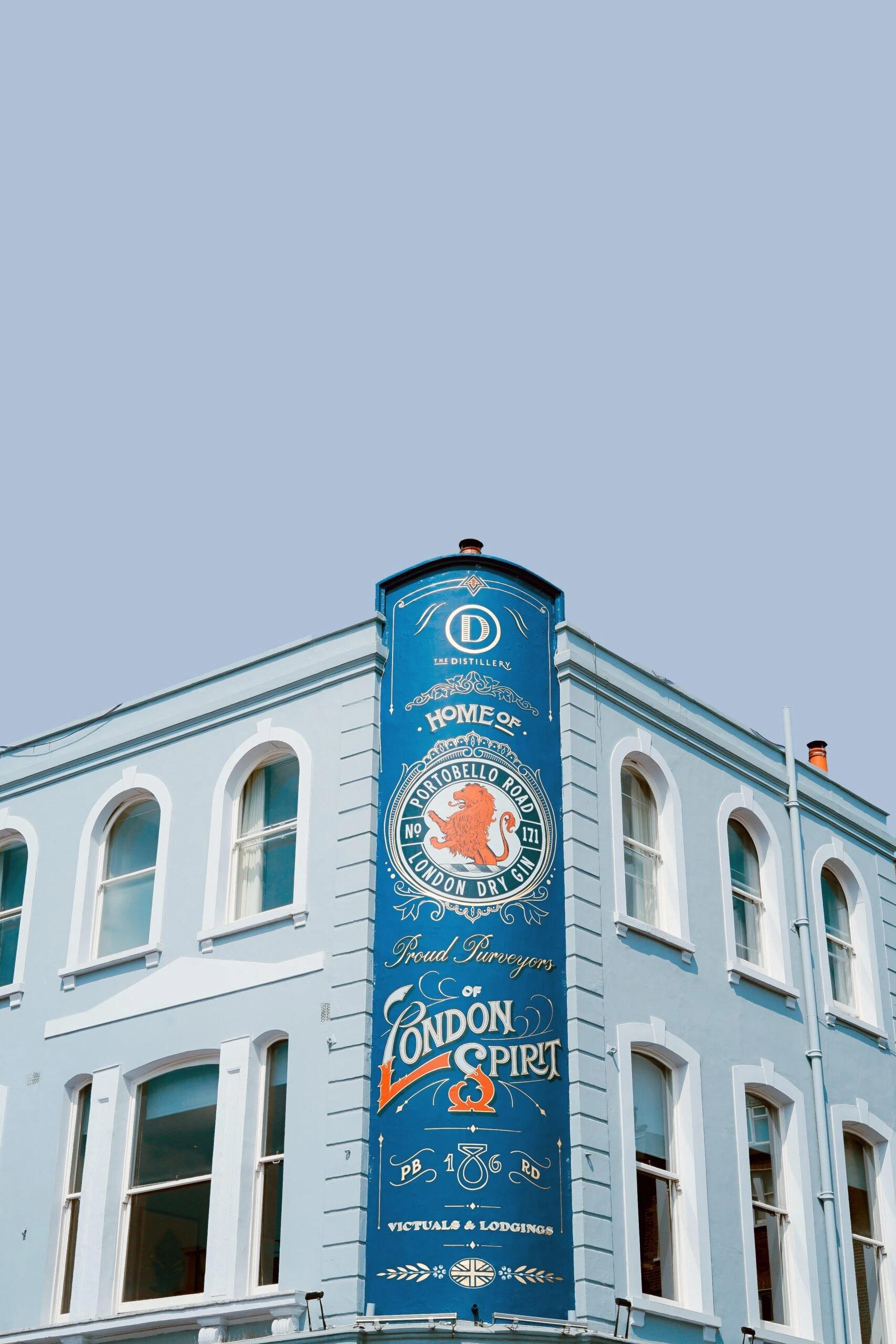 toa-heftiba-London Spirit Beer can corner London UK-unsplash-scaled