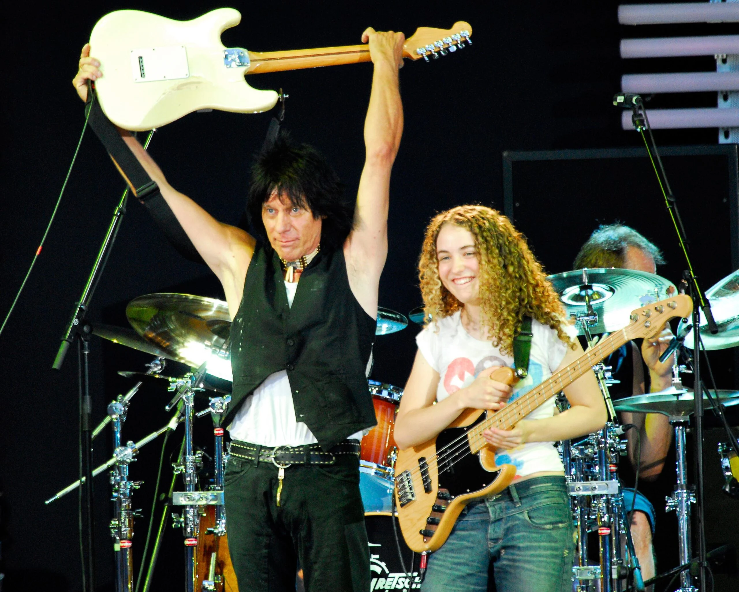 BRIDGEVIEW, ILLINOIS - JULY 28: Jeff Beck and Tal Wilkenfeld at Eric Clapton's Crossroads Guitar Festival 2007. (Credit: Lyle A. Waisman/FilmMagic)<br />
